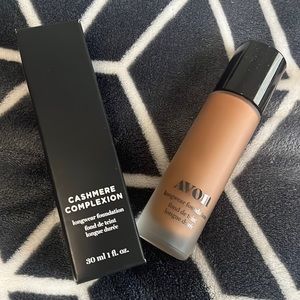 Avon NIB cashmere complexion long wear foundation 1fl oz